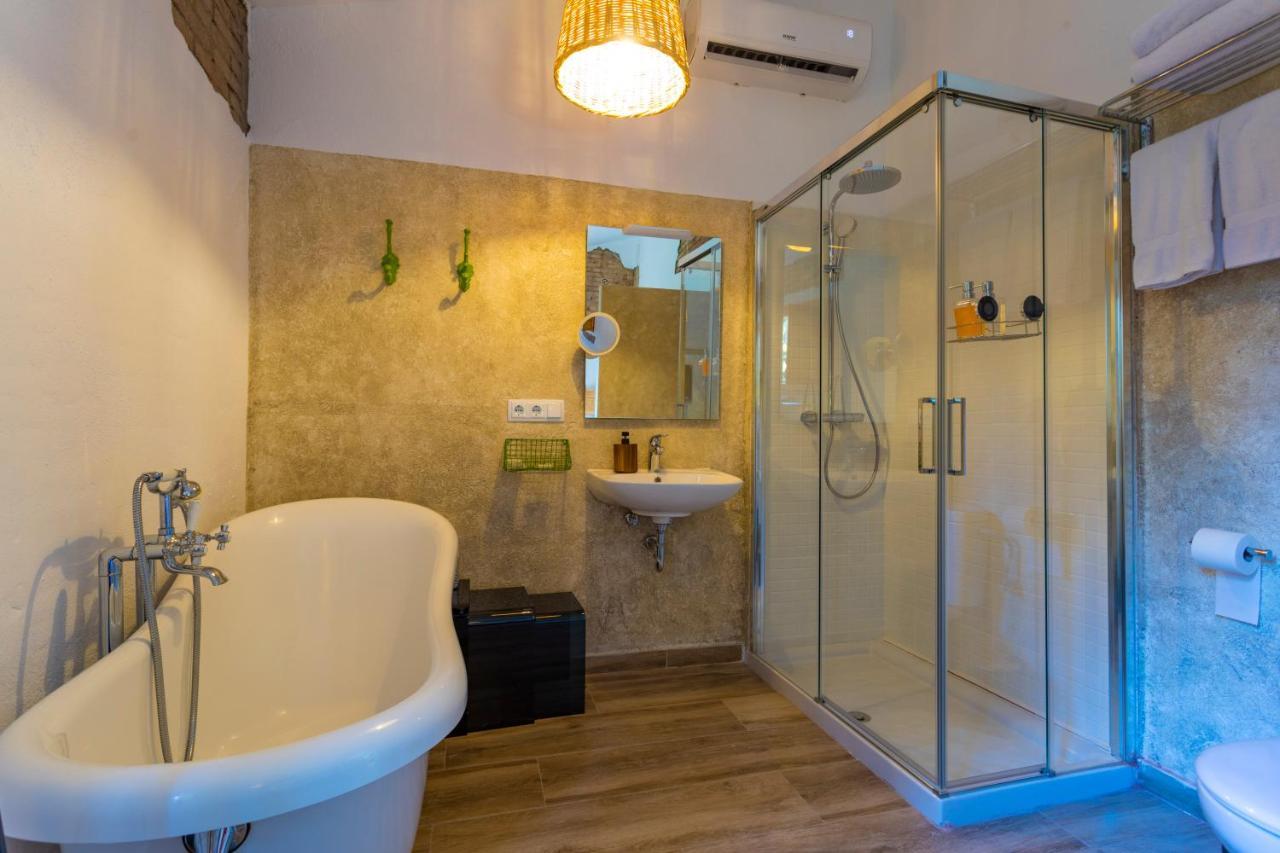 Hotel Torre Barcelona Sant Cugat del Valles Luaran gambar
